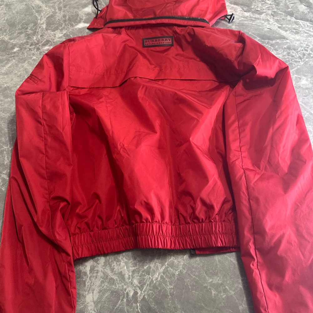 Burberry London Red Modern Lightweight Jacket Excellent Condition Size M $600 - Picture 10 of 10